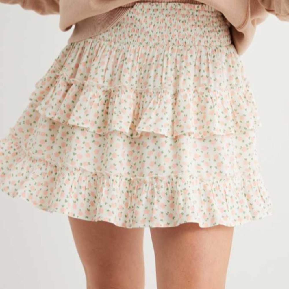 American eagle, peach design,  ruffle shirt.